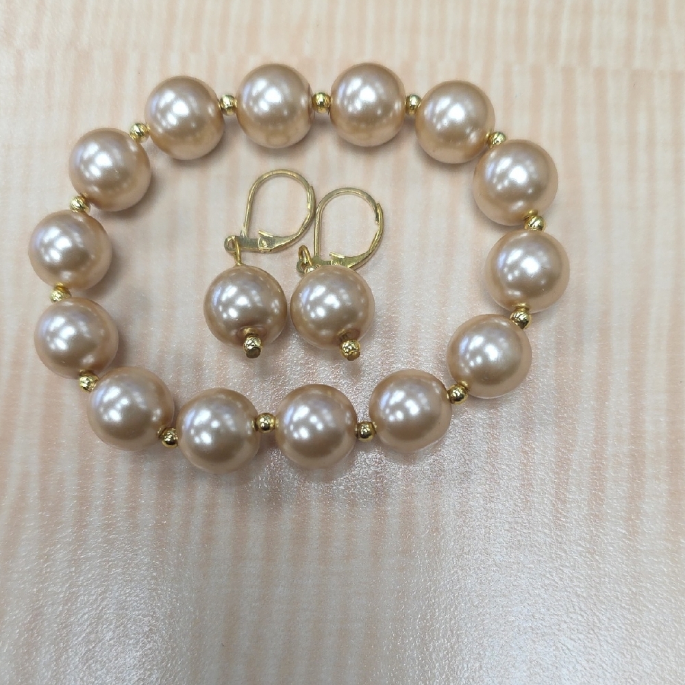 Elegant Gold Pearl Jewelry Set